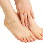 Giải mã 12 vị trí nốt ruồi ở bàn chân nam và nữ giới là điềm gì? Lành hay dữ?