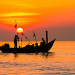 Phân tích Chiếc thuyền ngoài xa của Nguyễn Minh Châu cực hay và ngắn gọn
